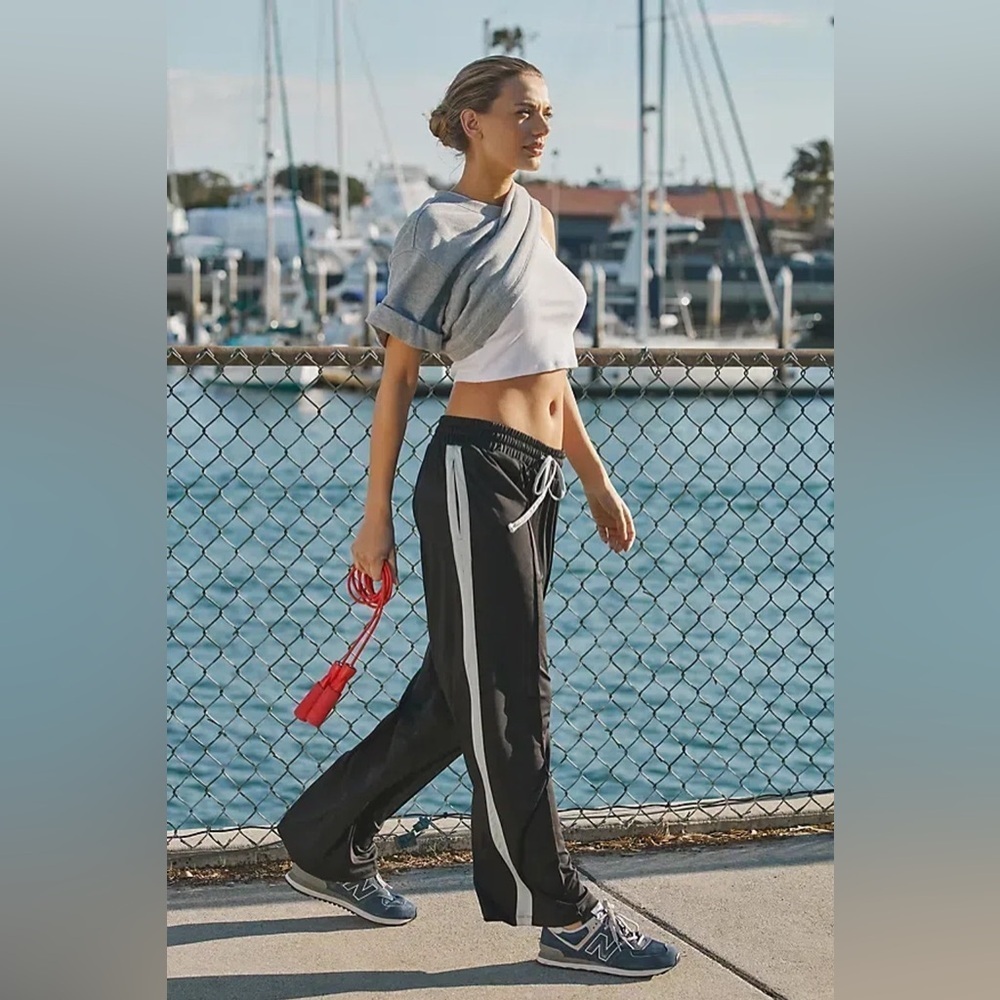 Anthropologie Daily Practice Side-Stripe Track Pants Size M Pre Owned